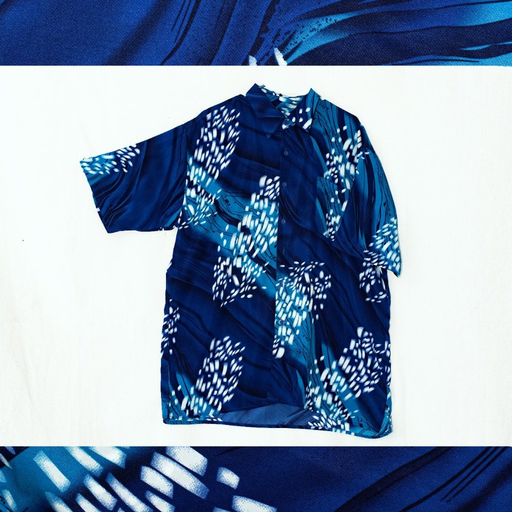 Vintage 90s Blue Large Abstract Pattern Y2K Maximalist Virgola Polyester TShirt